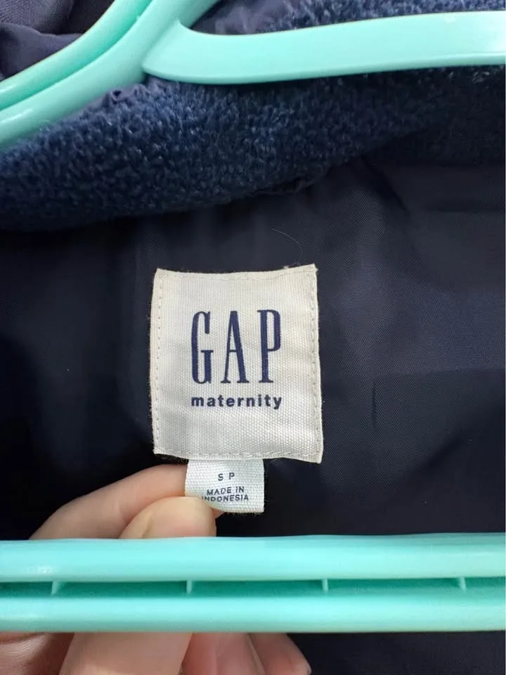 GAP Maternity Puffer Coat Size Small - photo 2