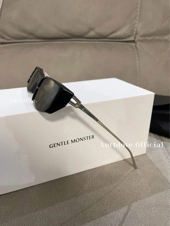 Gentle Monster Sunglasses - photo 3