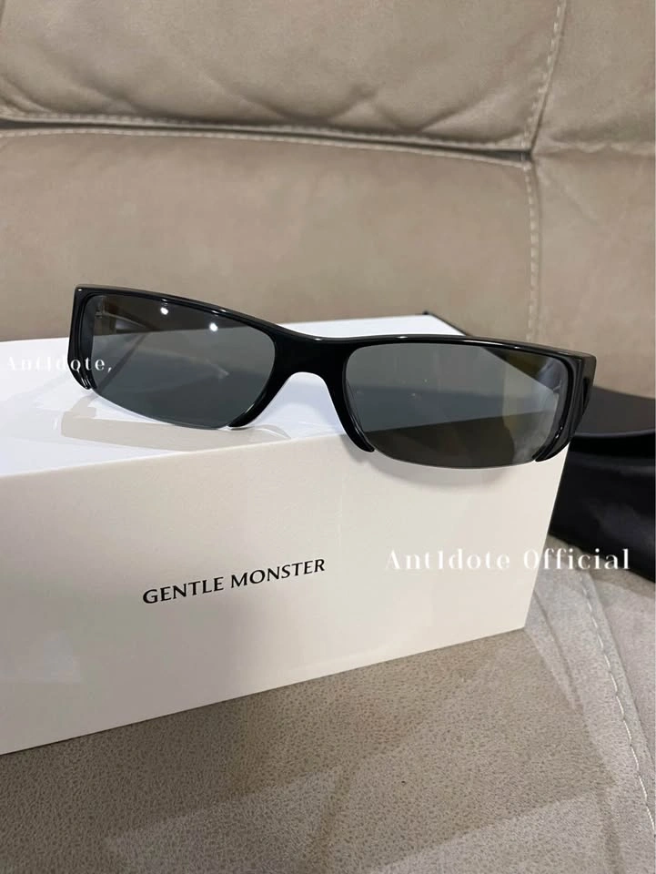 Gentle Monster Sunglasses - photo 4