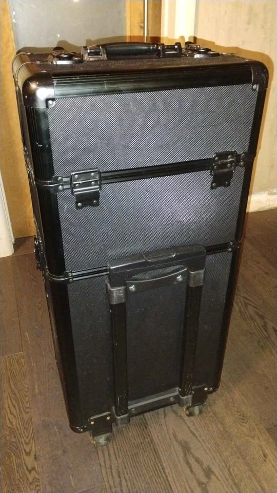 Tall Rolling Professional Makeup Case With Wheels - photo 5