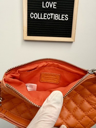 Danier Quilted Orange Leather Wristlet - photo 3