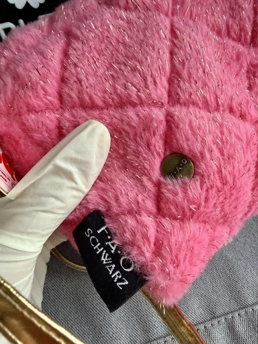 FAO Schwarz Collectible Plush Crossbody Bag – Brand New with Tag - photo 4