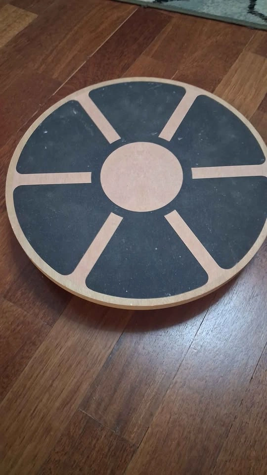 Wooden Wobble Balance Board - photo 3