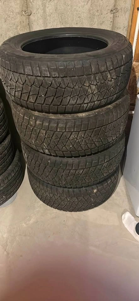275/55/R20 117T Bridgestone Blizzak Tires (20”)
