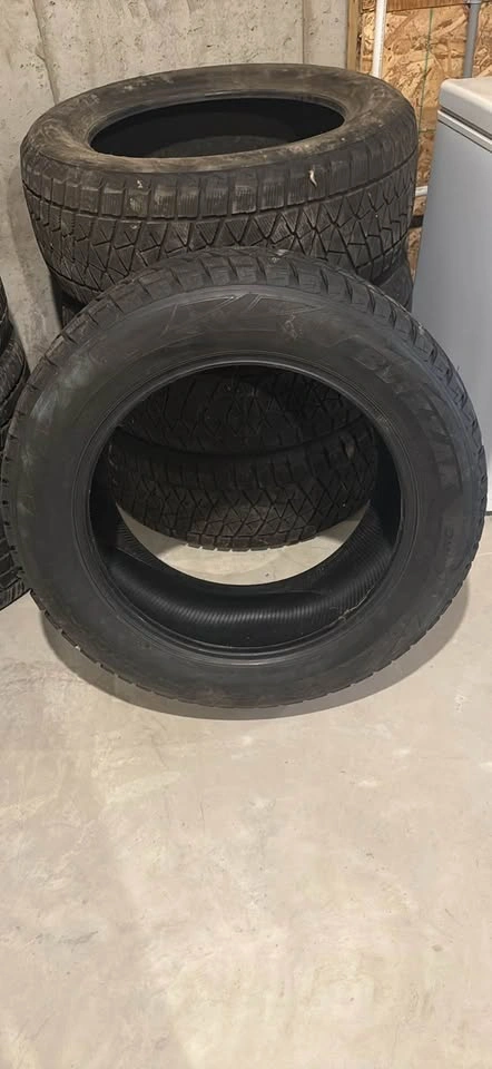 275/55/R20 117T Bridgestone Blizzak Tires (20”) - photo 2