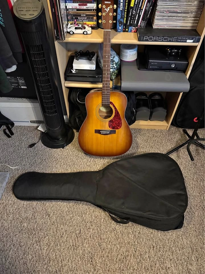 Yamaha Guitar