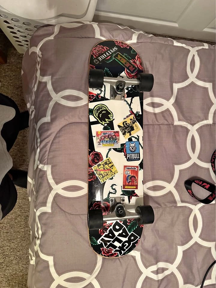 Skateboard