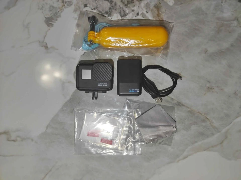 GoPro HERO7 Black with Accessories Bundle