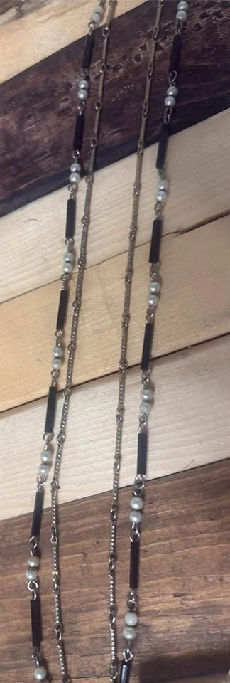 Vintage Beaded Necklace and Stone Pendant - photo 2