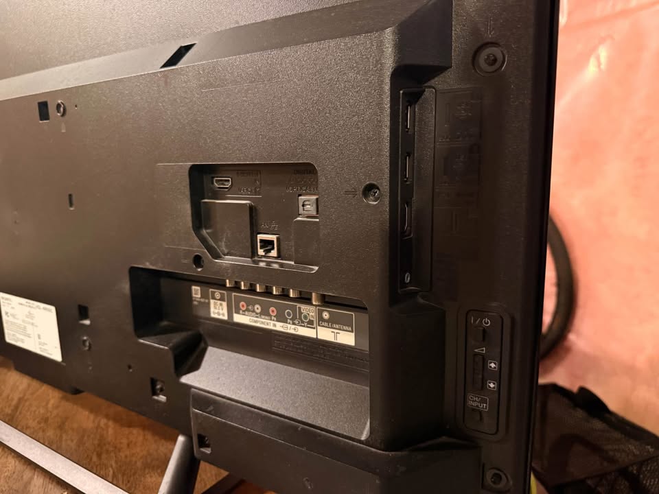 Sony 40” TV - photo 4