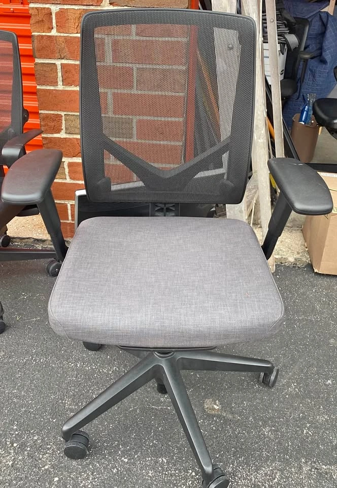 Allsteel Relate Task Computer Desk Retails $1200