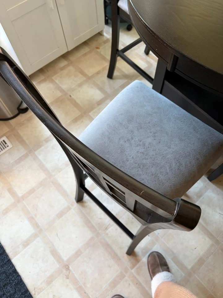 5-Piece Round Dining Set - photo 5