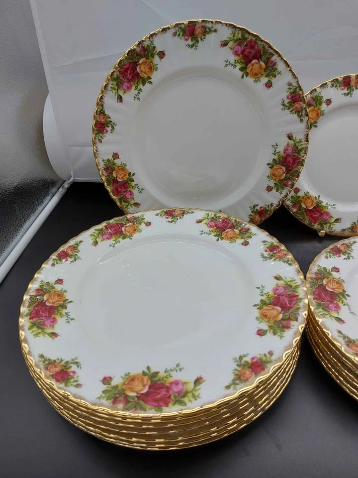 Royal Albert Old Country Roses Dinnerware Set Of 30 - photo 2