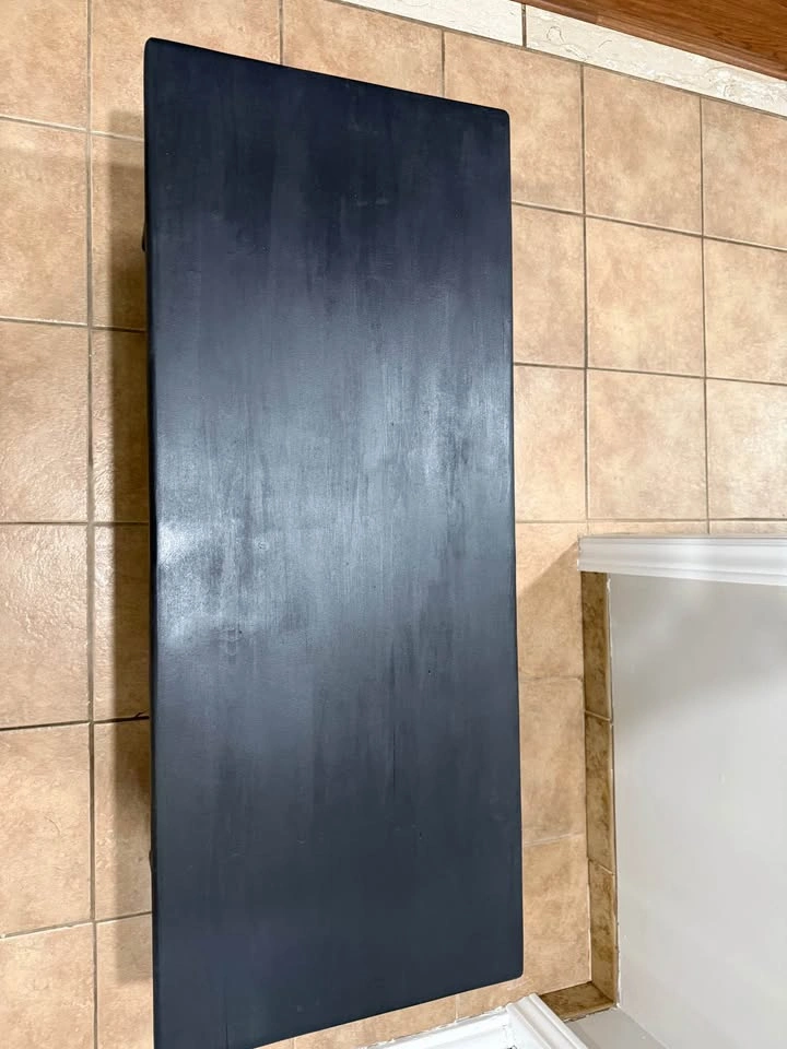 Modern Black Coffee Table | Fully Refinished | Elegant & Timeles - photo 4