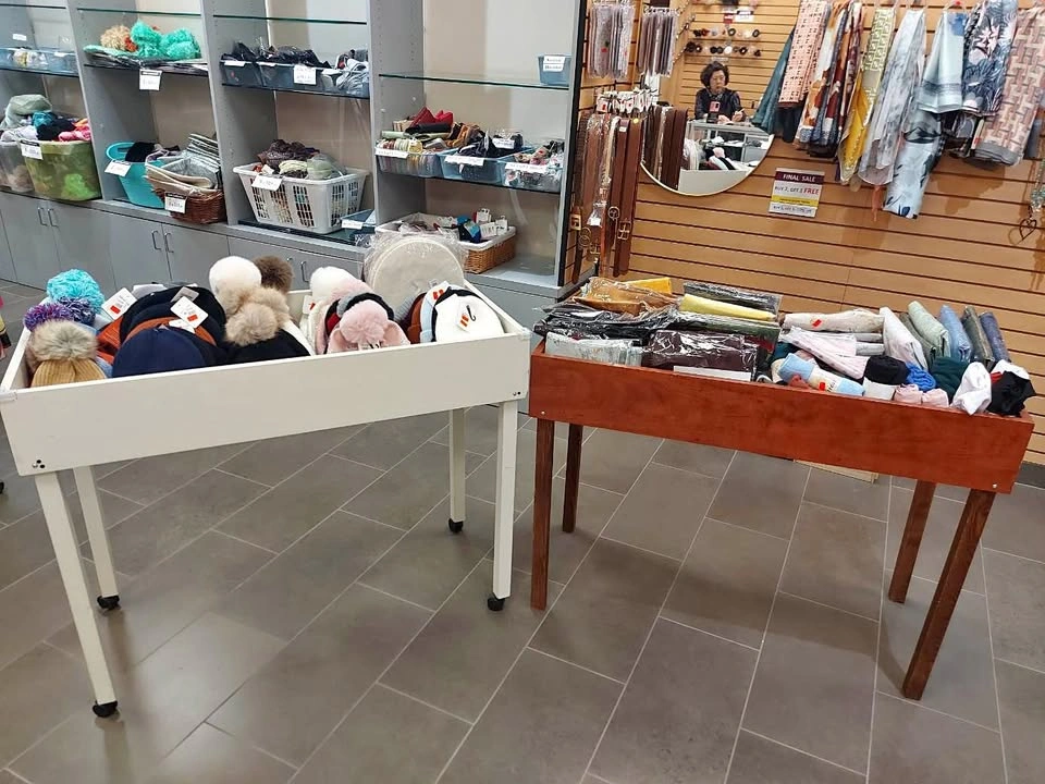 Retail Display Dump Bins
