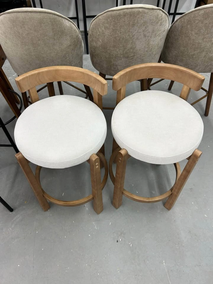 Mid-Century Modern Swivel Counter Stools – Set of 2 - photo 3