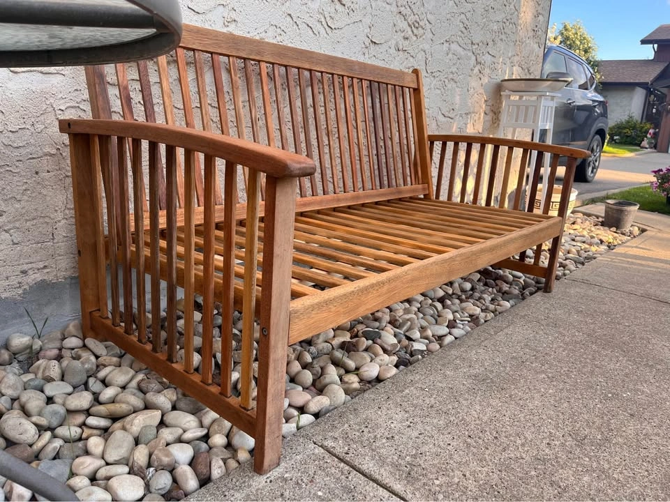 Refurbished Solid Wood Outdoor Bench + 6 Pillows / Cushions - photo 3