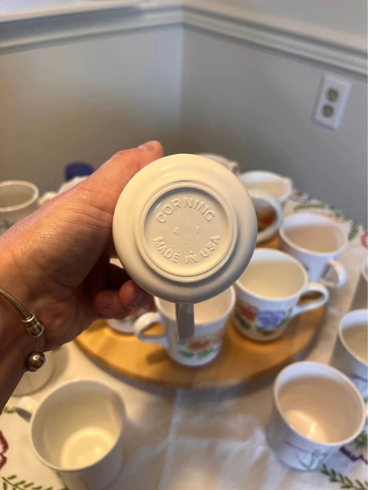 Vintage Corning/Corelle Coordinates Floral Tea Set — 18 Pieces - photo 3
