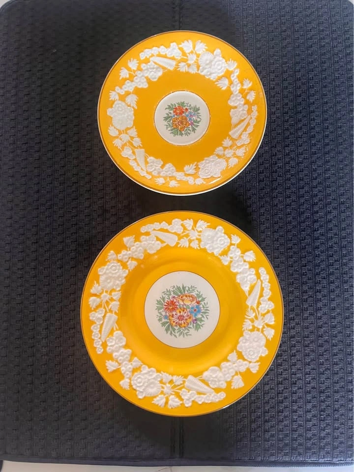 Antique George Jones & Sons “Rhapsody” China Plates - photo 2