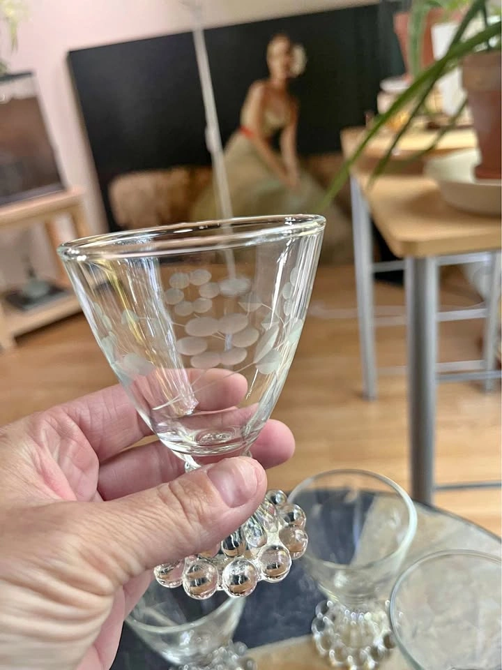 Set of 4 Vintage Anchor Hocking Boopie Etched Glasses
