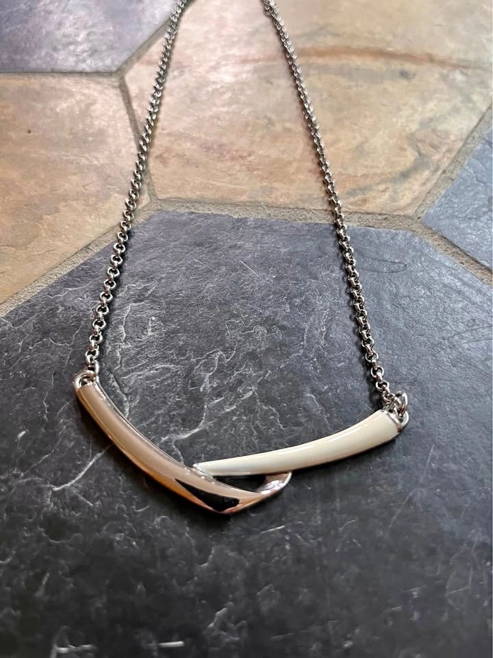 Lia Sophia Silver-Tone Twisted Bar Necklace