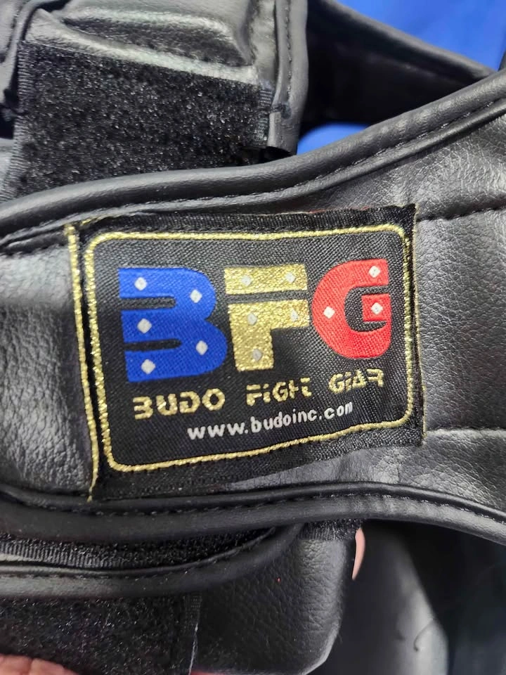 Canada's Best Karate Sparring Gear - photo 3