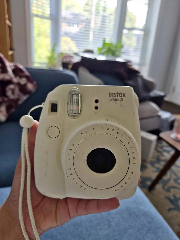 Instax mini 8 instant camera