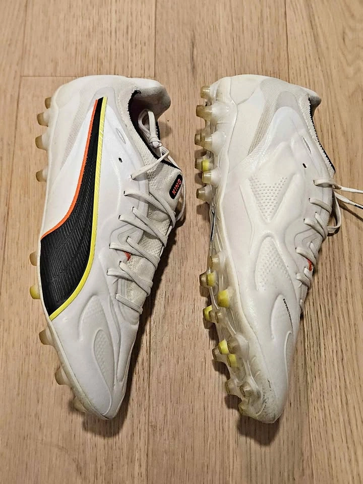 Puma King 20 ultimate mg us9 / 270