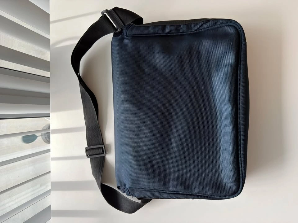 Google Crossbody Messenger Bag - Fits 16in Laptops - photo 2