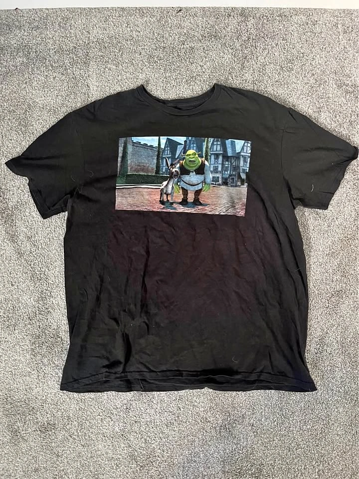 Shrek T-shirt size XL