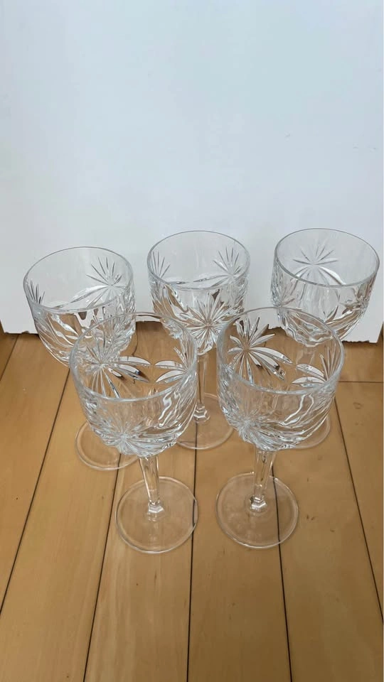 Set of 5 wine glasses - photo 2