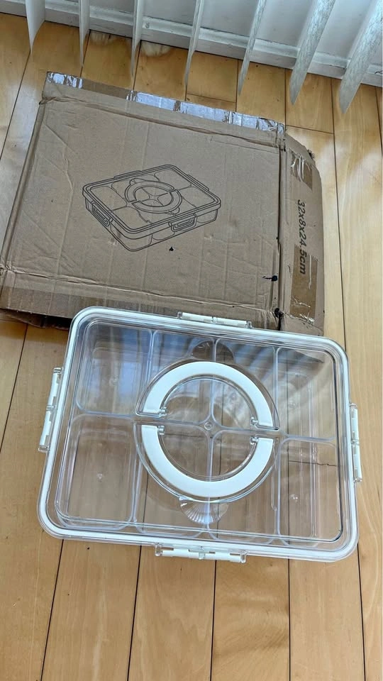 Brand new container snack box