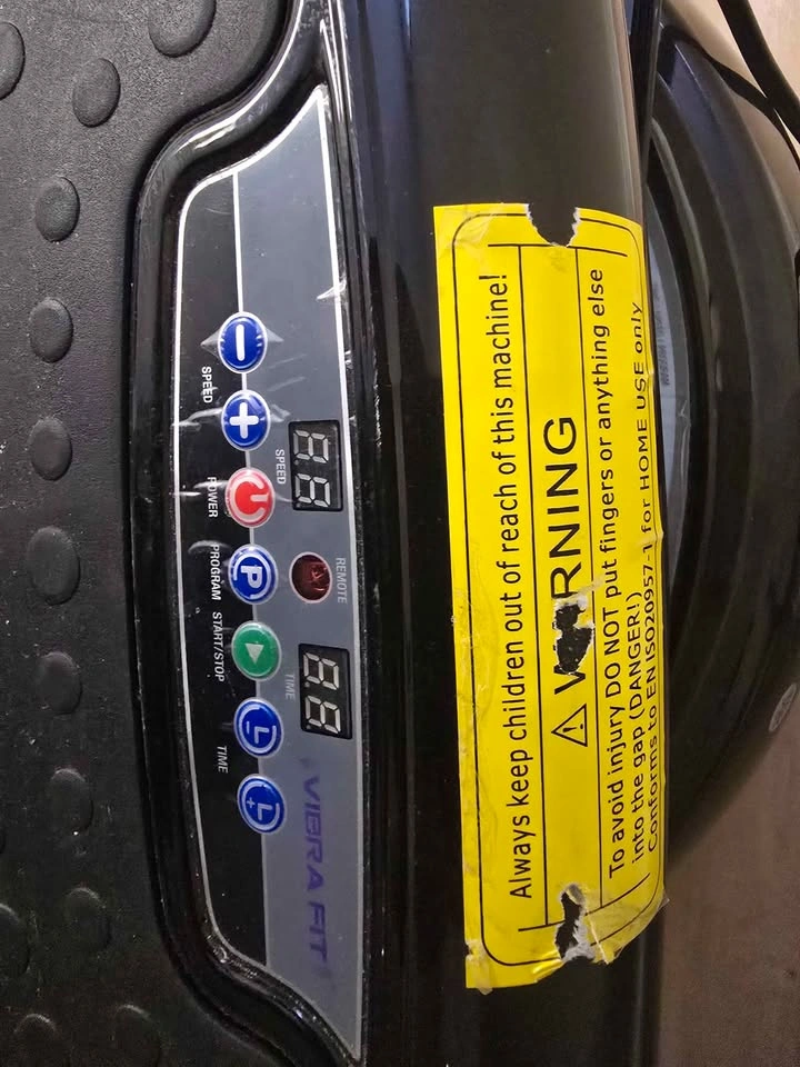 Vibra Fit Slim Vibration Plate / Exercise Machine (Model VF-6000 - photo 3
