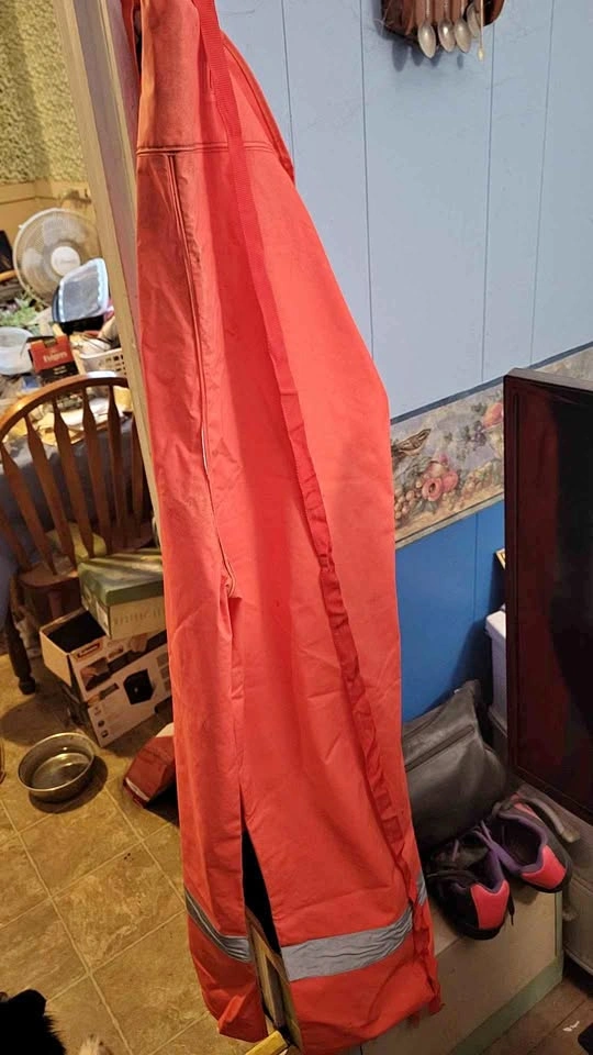 Rain suit