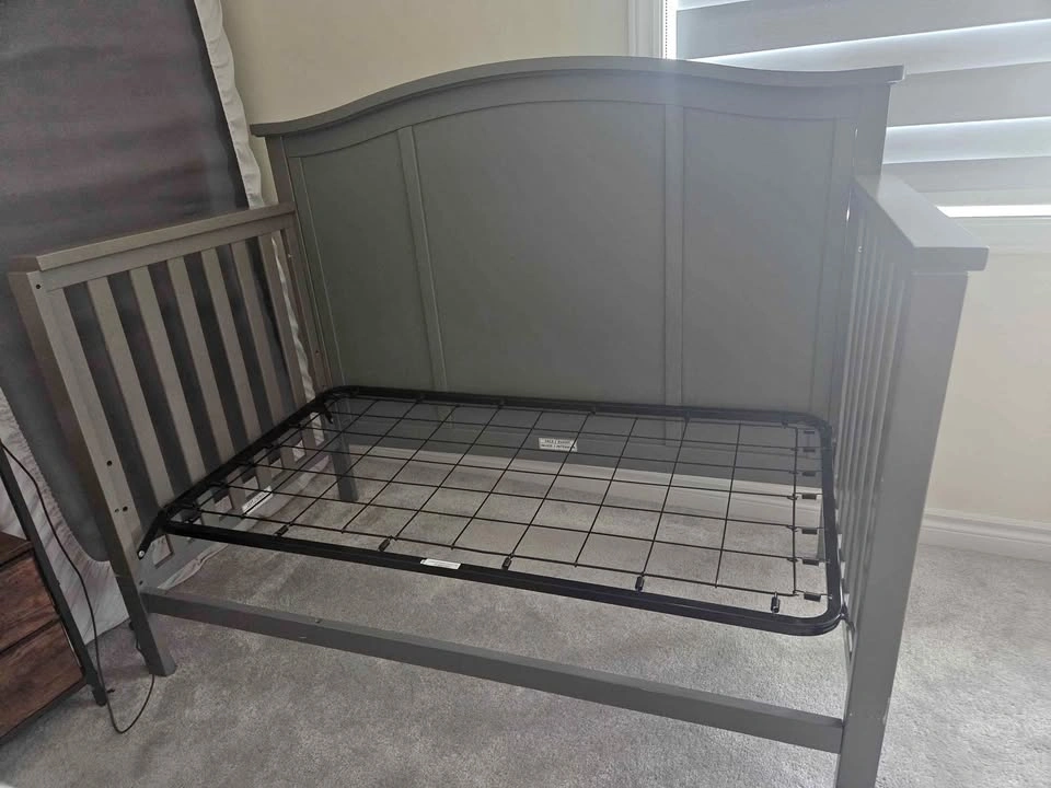 Baby/toddler bed