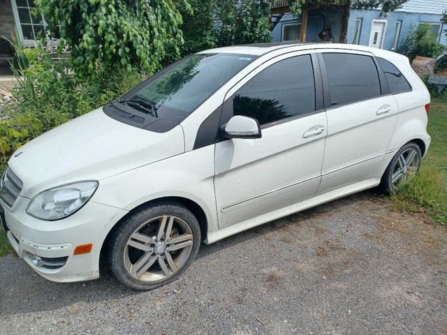 Mercedes B200 - photo 5