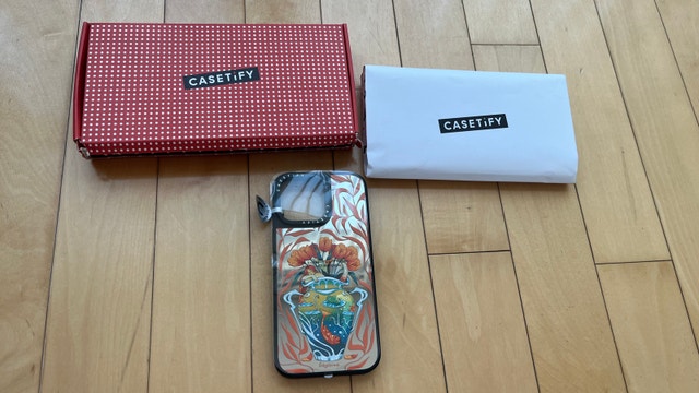 iPhone 16 pro max Casetify case - photo 3
