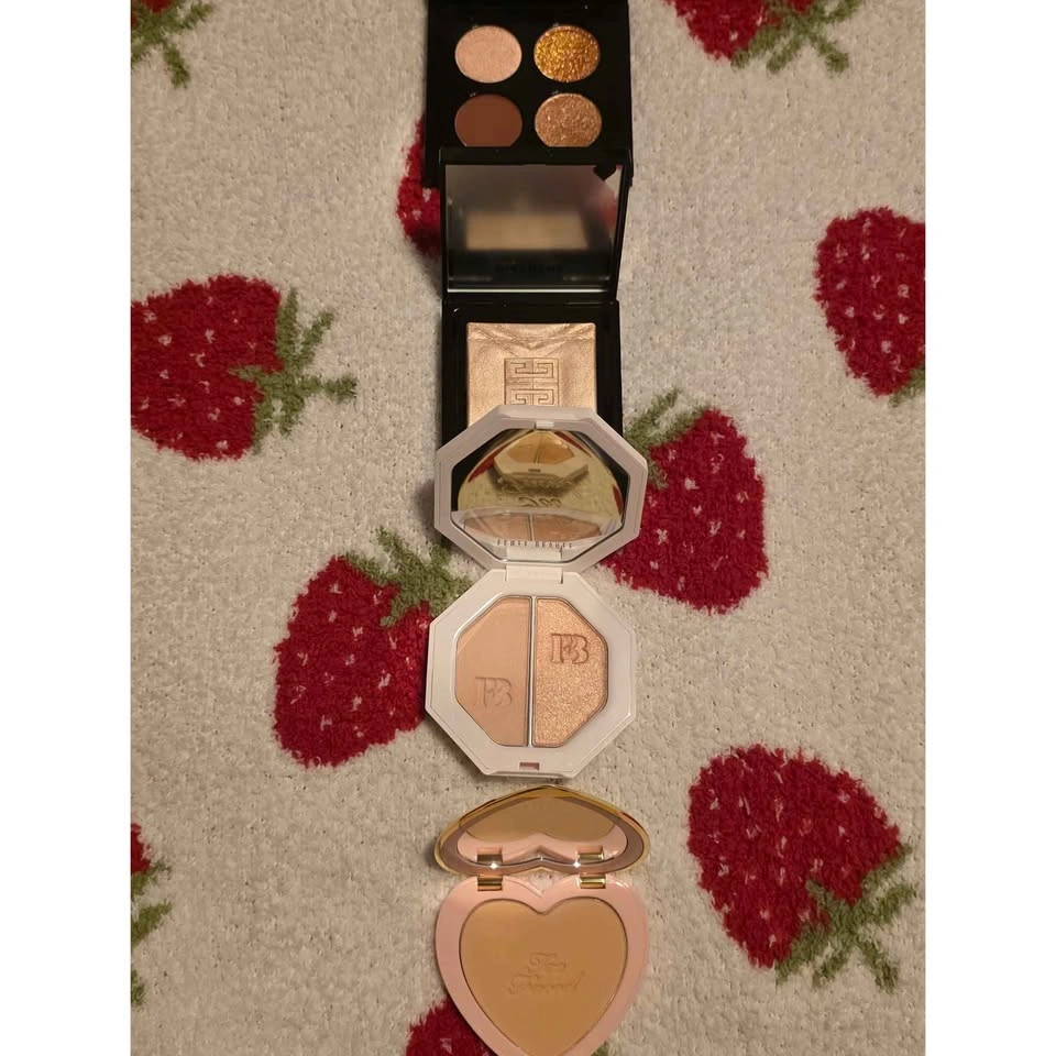 Makeup kit cleanout (prices in description) - photo 2