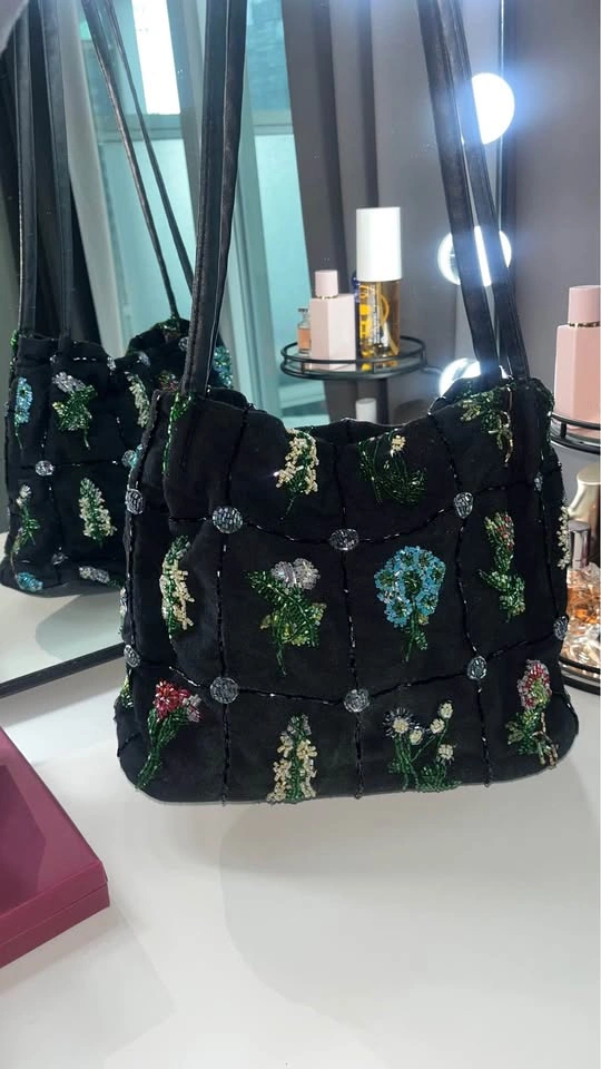 Hand-Embroidered Bag - photo 2
