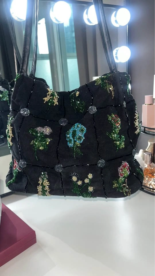Hand-Embroidered Bag - photo 4