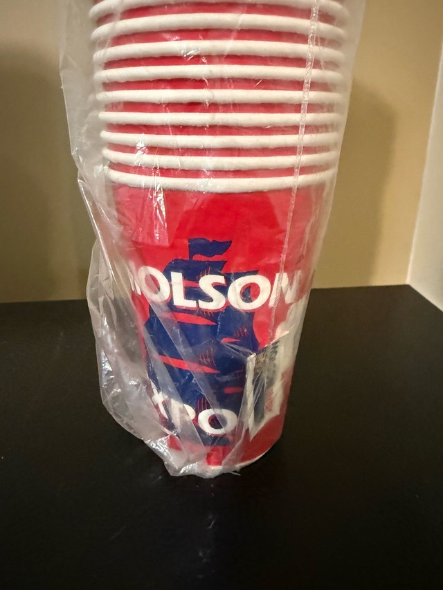 Slush Puppie and Molson Indy Paper Cups - photo 4