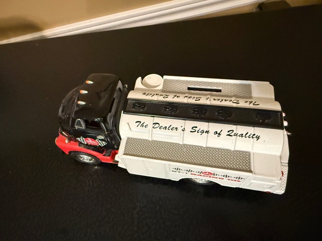 GMC Kendall Motor Oils Bank Truck - photo 2