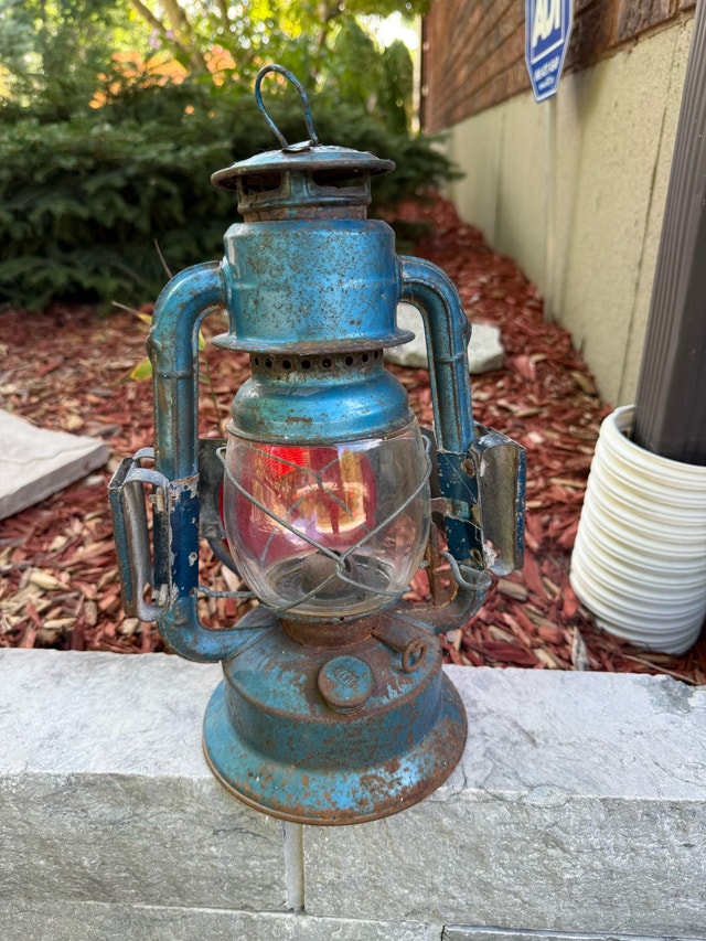 Peterson Vintage Oil Lantern - photo 2