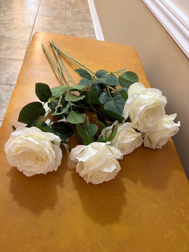 Artificial White Roses