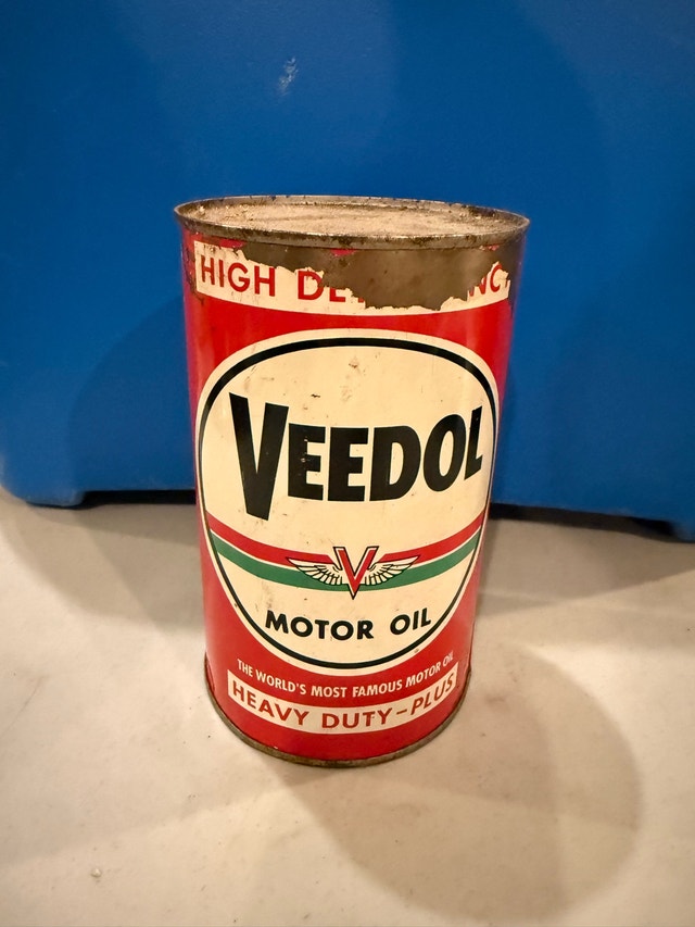Veedol Motor Oil Can - photo 3