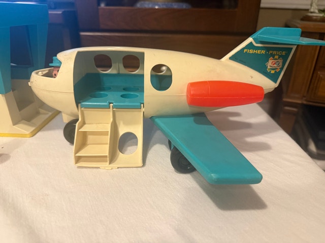 Fisher-Price Airport Playset - photo 3