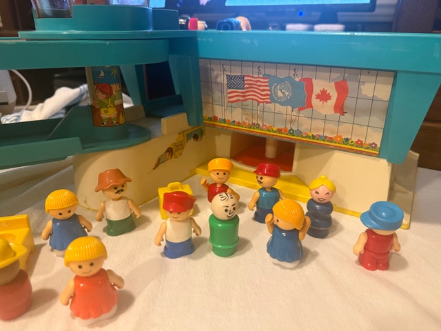 Fisher-Price Airport Playset - photo 5