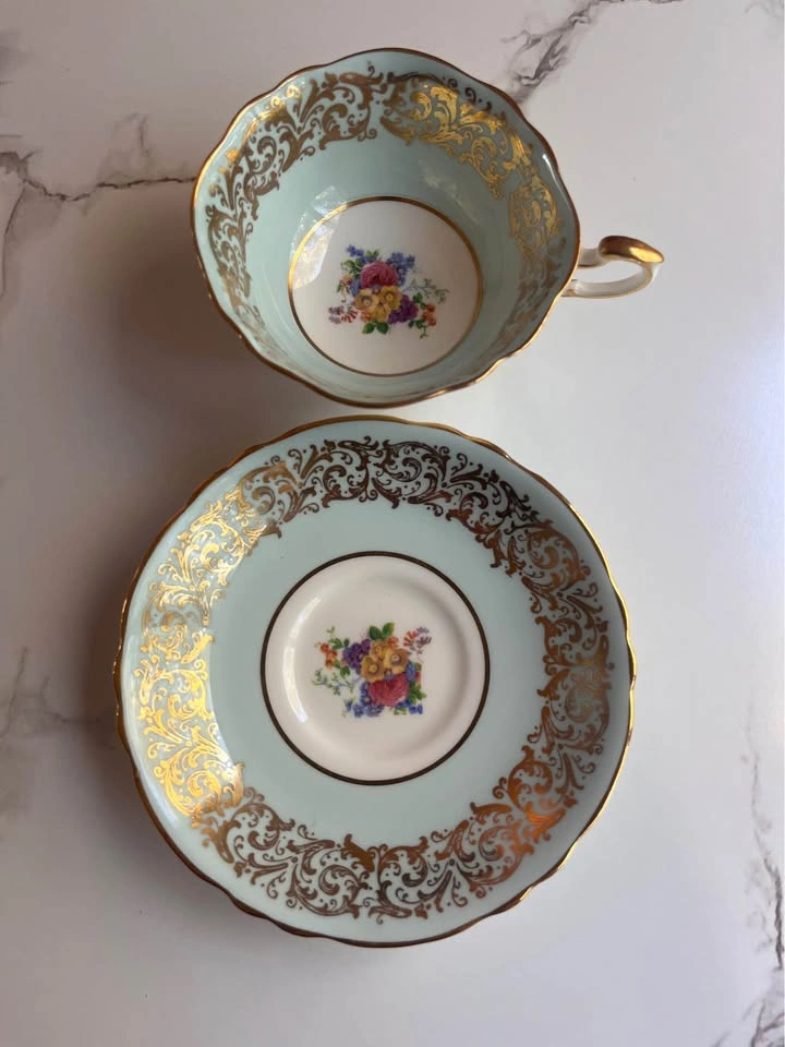 Vintage Paragon Fine Bone China Teacup & Saucer - photo 3