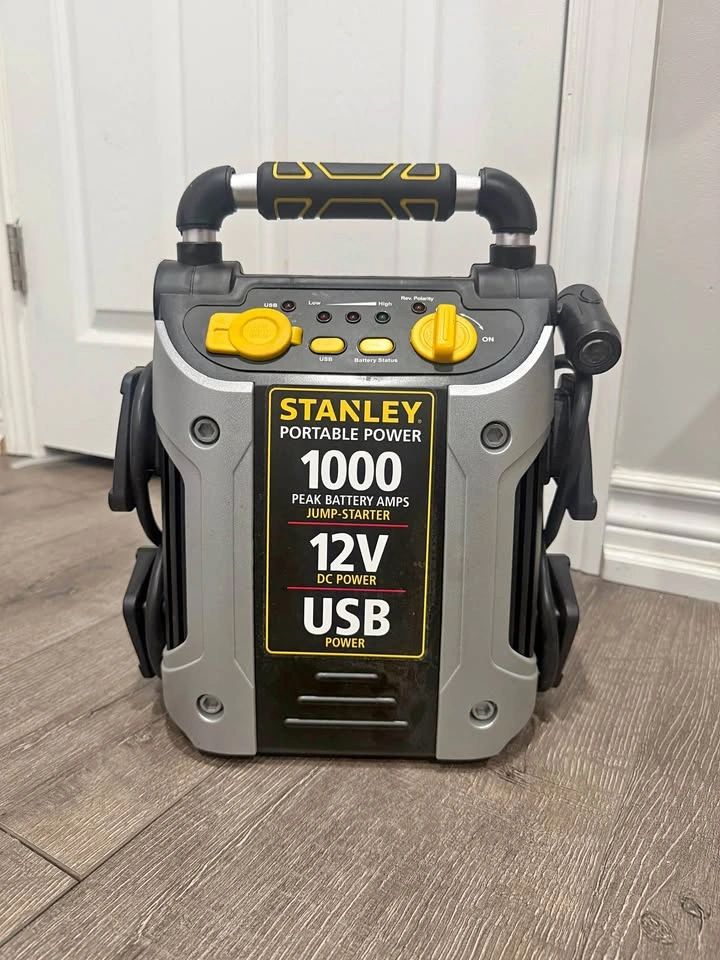 Stanley J509 Portable Power Station 1000 Peak Amp Jump Starter