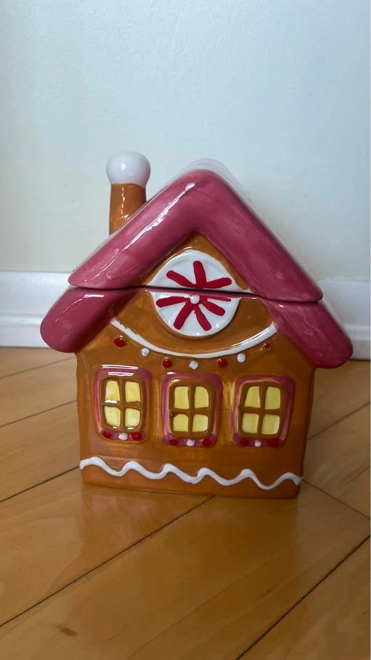 Brand New Ceramic Cookie Jar - photo 4